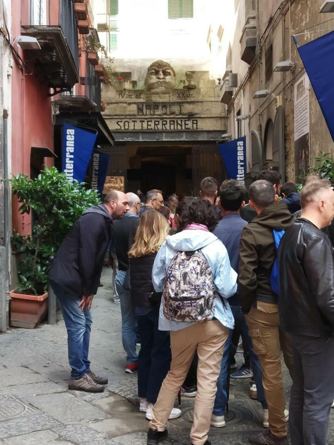 Bed and Breakfast Non Ci Resta Che Napoli Exterior foto